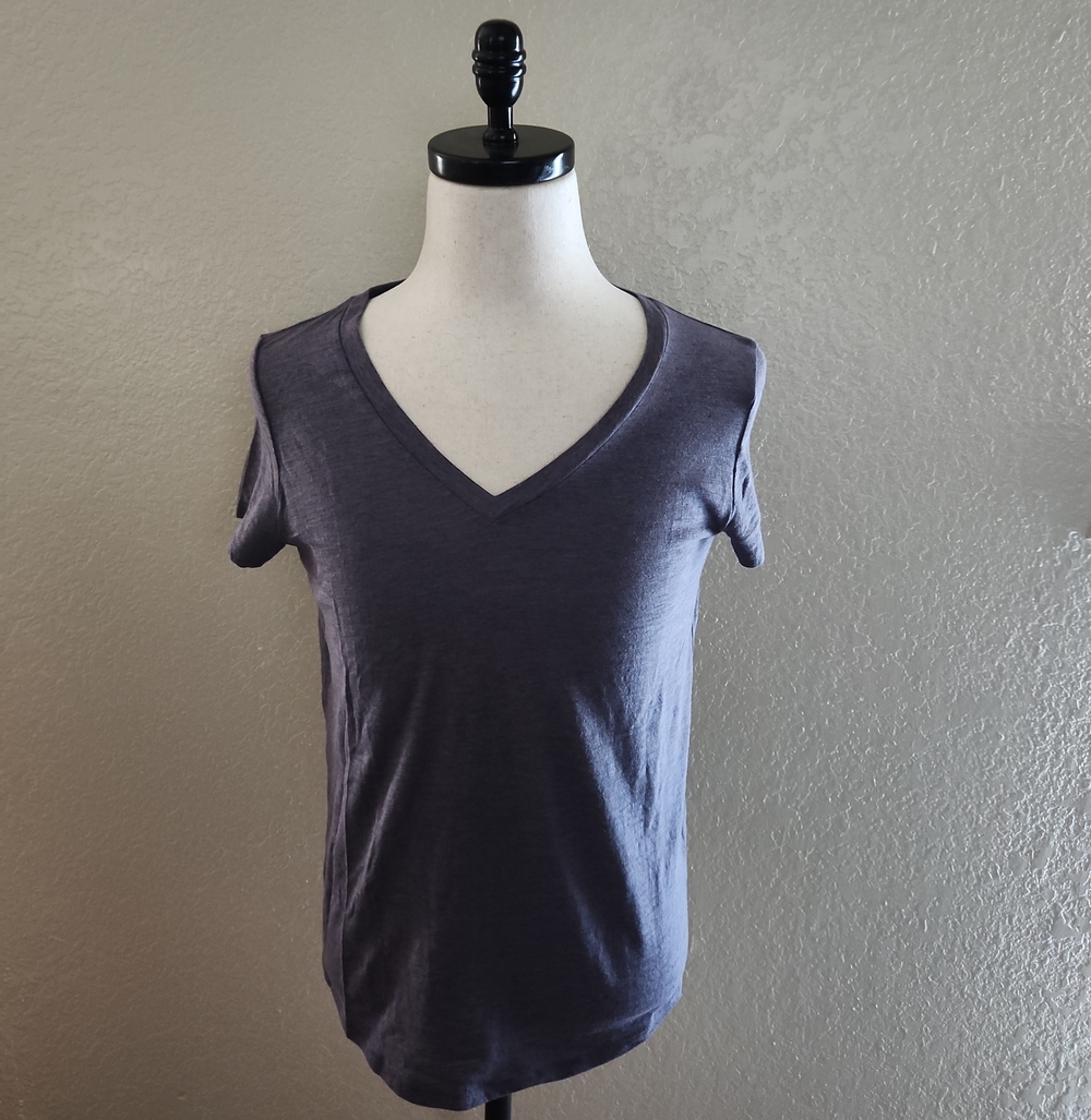 Mossimo Supply Co. Women's V-Neck Short Sleeve Tee - Charcoal Blue